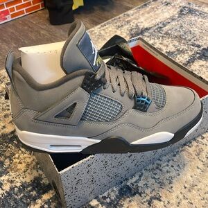 Air Jordan 4 retro